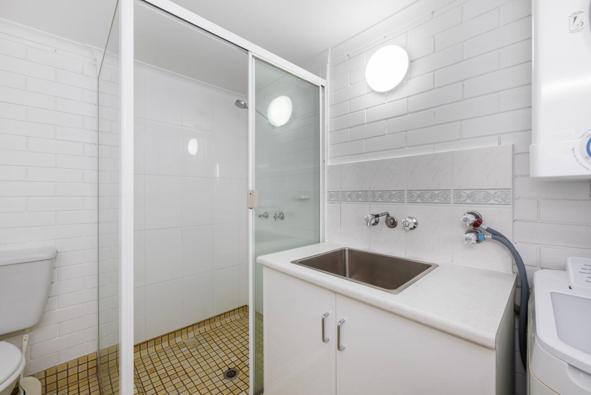 Surfers Paradise- Meters From The Beach! Gold Coast Exterior photo