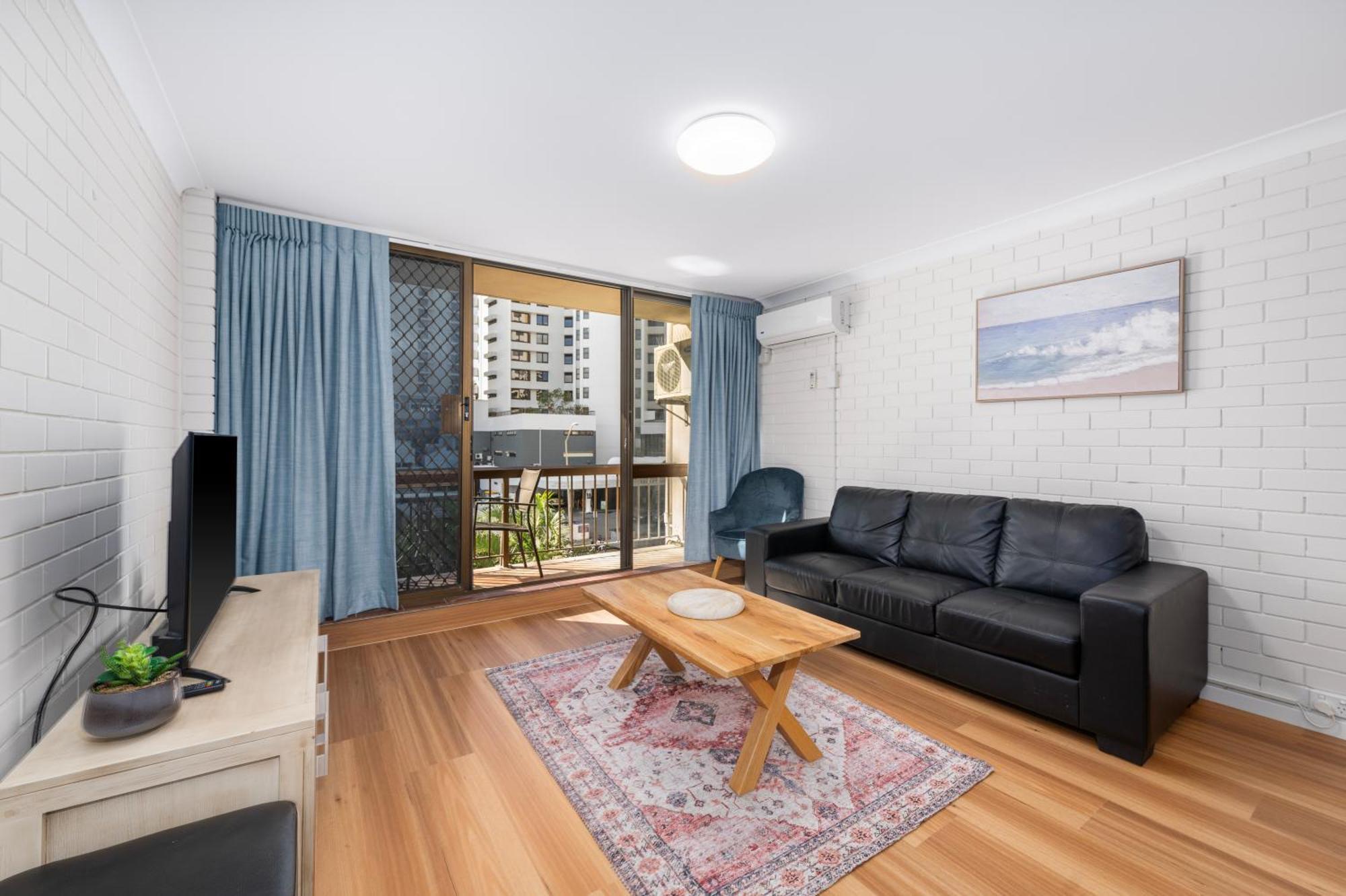 Surfers Paradise- Meters From The Beach! Gold Coast Exterior photo