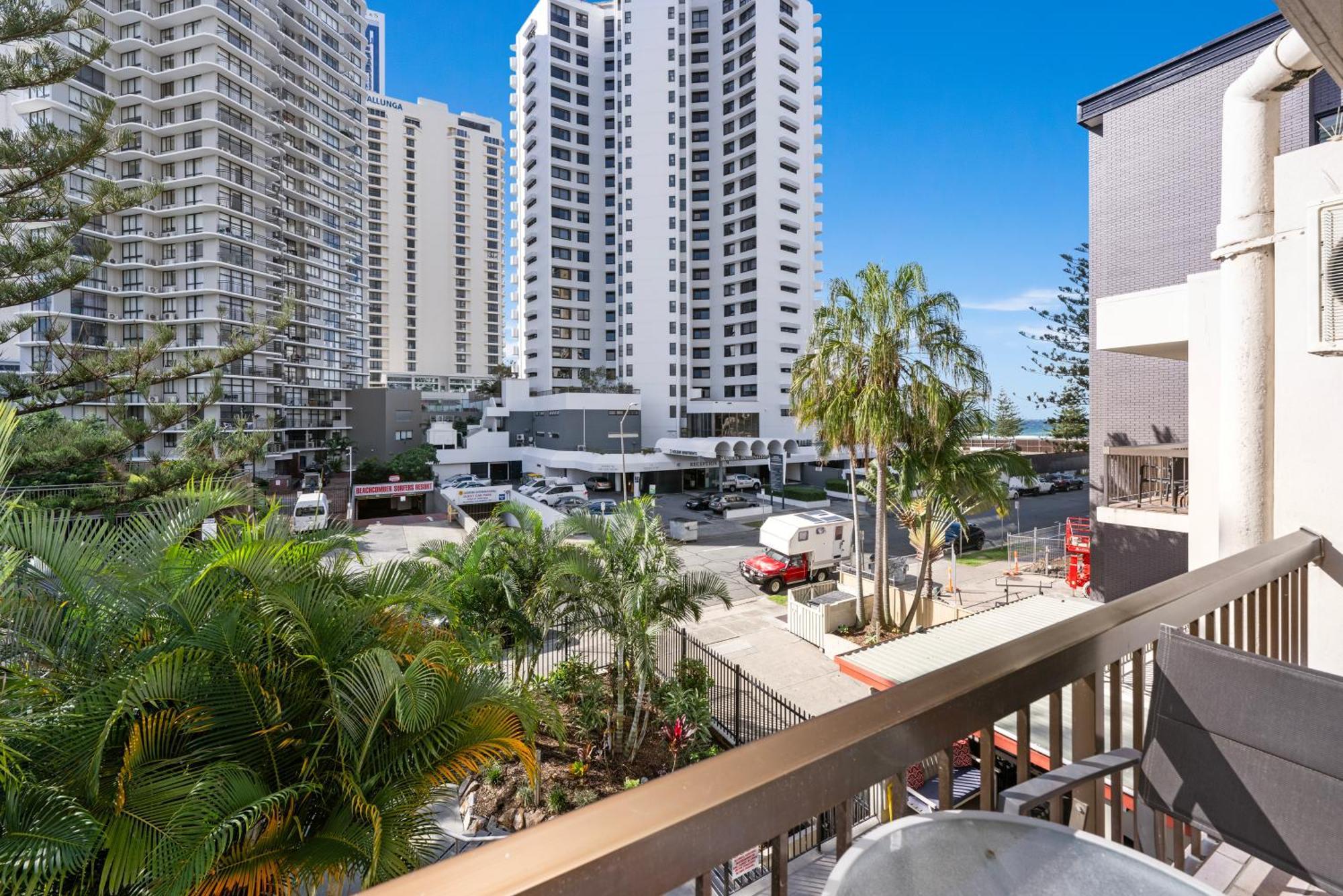 Surfers Paradise- Meters From The Beach! Gold Coast Exterior photo