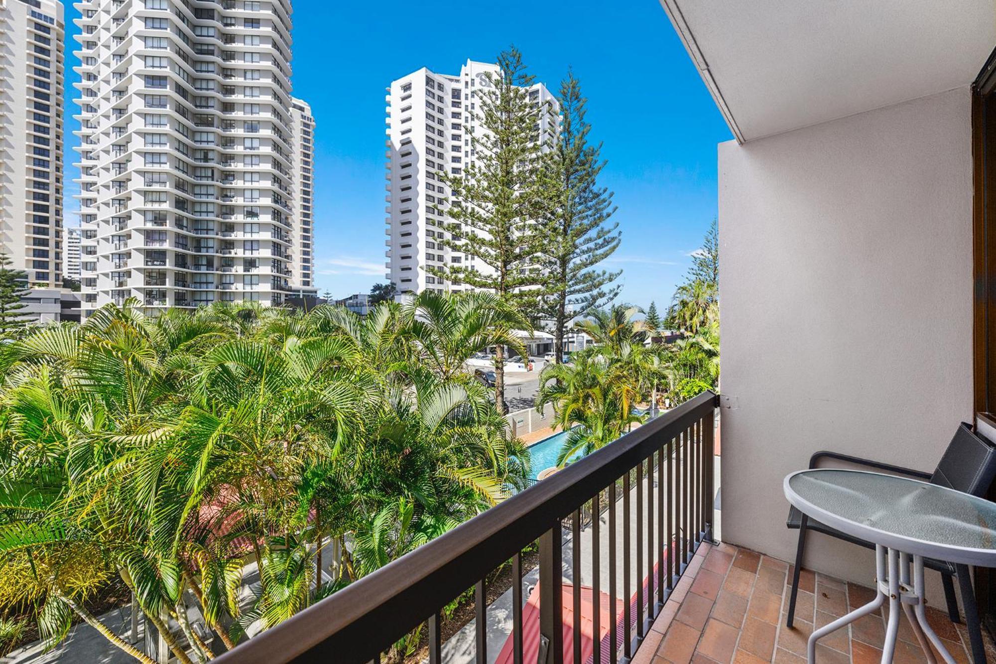 Surfers Paradise- Meters From The Beach! Gold Coast Exterior photo