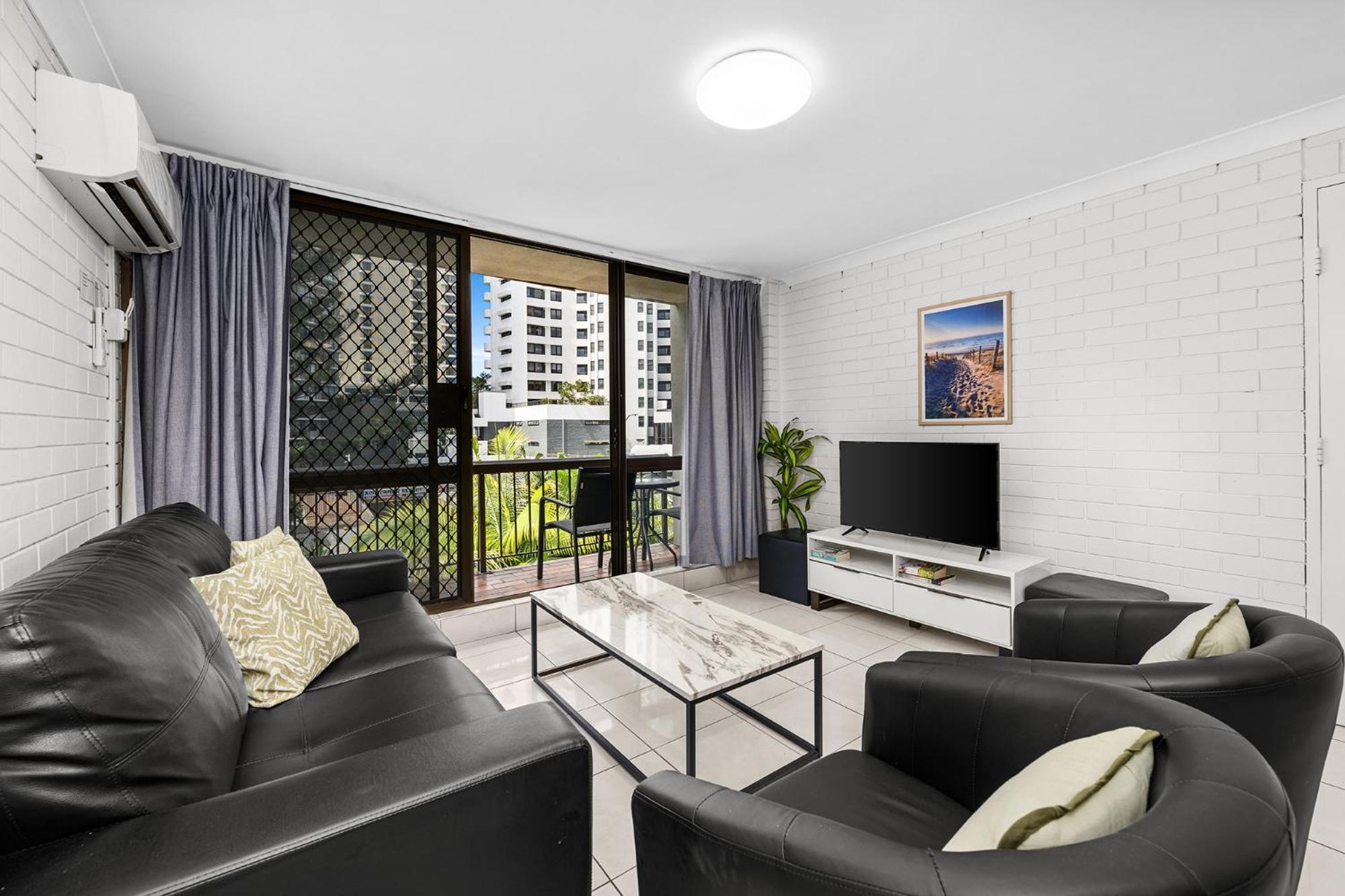 Surfers Paradise- Meters From The Beach! Gold Coast Exterior photo