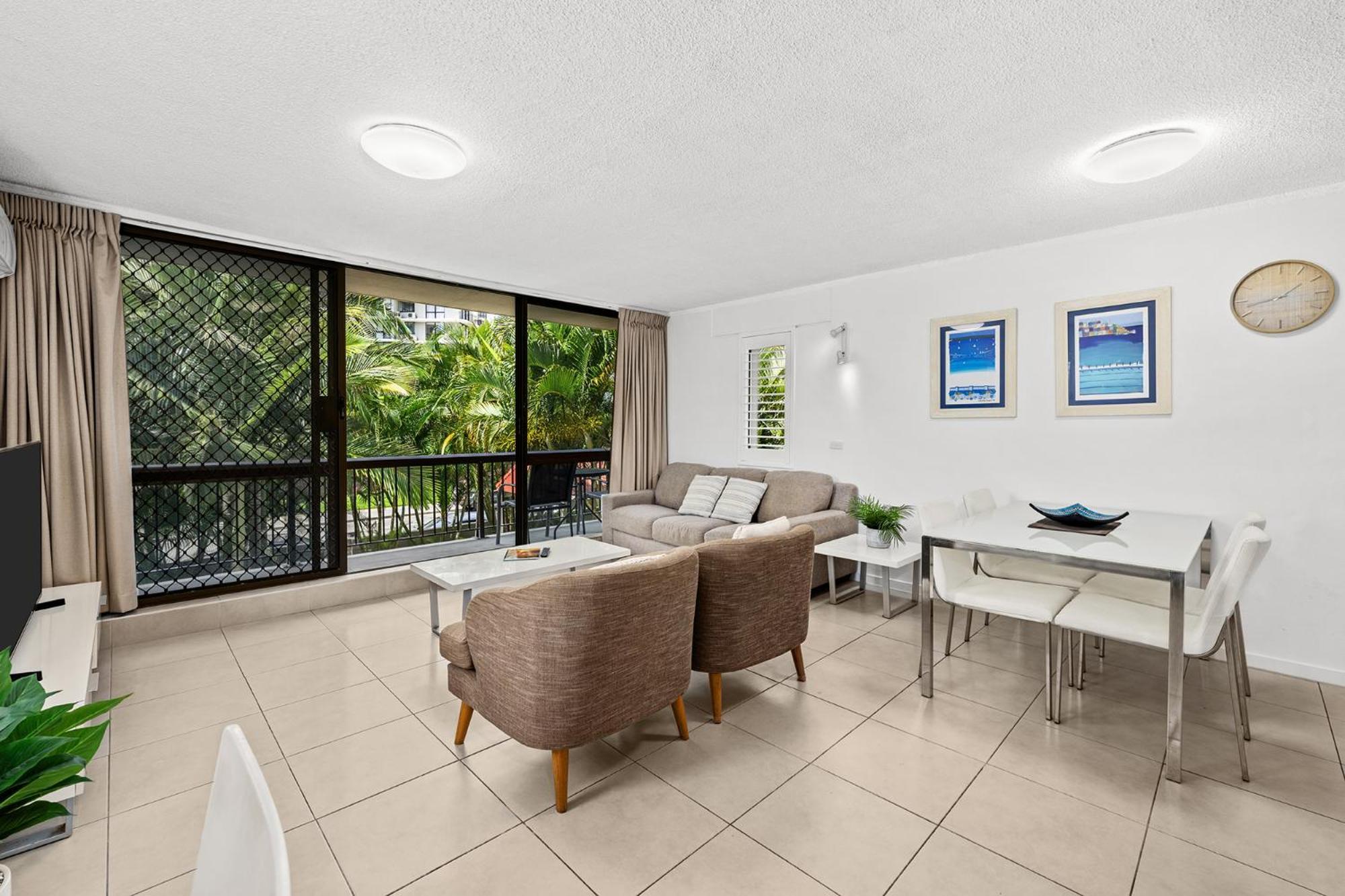 Surfers Paradise- Meters From The Beach! Gold Coast Exterior photo